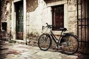 Alternative Transportation Magazine Provides A Wealth of Biking Information Image